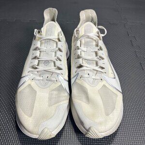 Nike Zoom Gravity Mens Running Shoes US 12 White & Reflective Accents Lightweigh